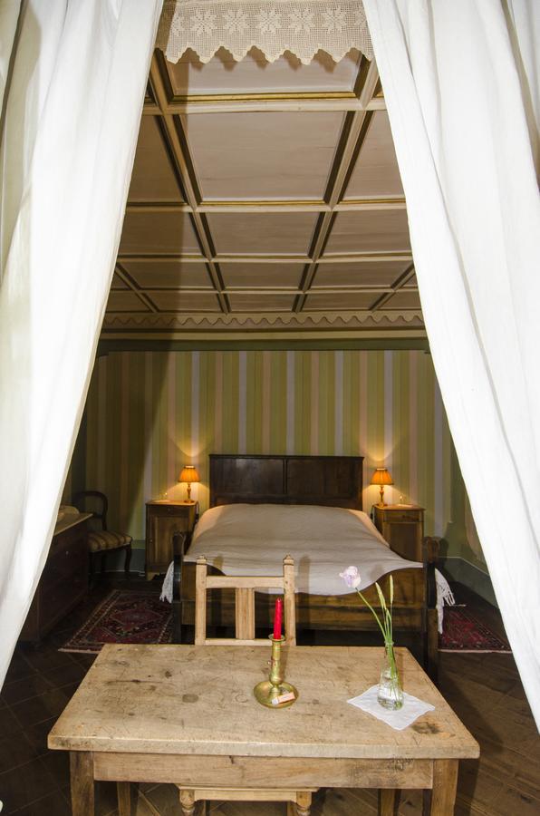 Palazzo Gamboni Swiss Historic Hotel Comologno Esterno foto